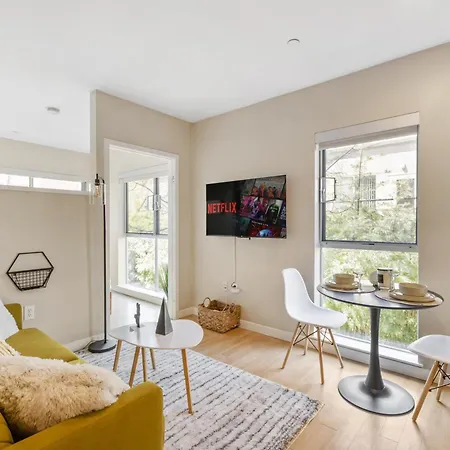 Cozy 1Br Apt In Santa Monica With Free Parking